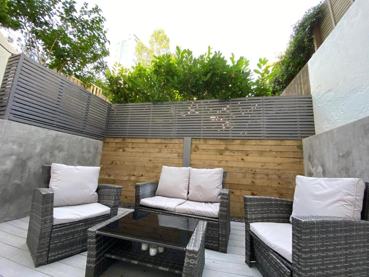 Fantastic Spacious Garden Flat With Own Private Entrance Londen Buitenkant foto